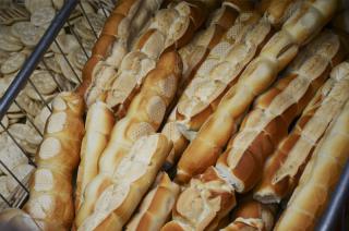 Los precios del pan y de los productos panificados aumentar�n entre 20-en-porciento- y 25-en-porciento- a partir del lunes