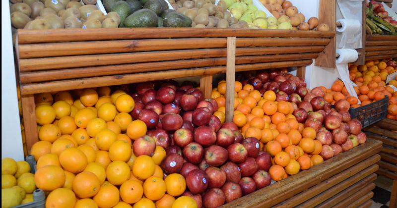 En una primera etapa se realizar la compra anticipada de los productos de mayor consumo con el objetivo de ampliar la oferta y contener subas de precios