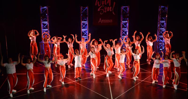 Adems se prevé que el estudio de danzas entregue este año becas para poder utilizar a lo largo del año