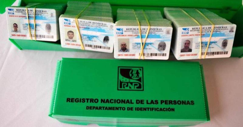 Adems de regularizar su residencia en la Argentina este paso significa acceder en el caso de las madres con hijos a las asignaciones universales