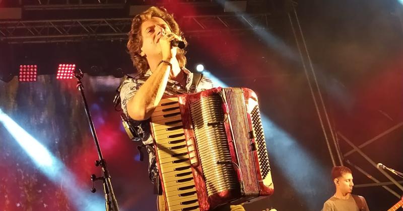 El cantante pianista y acordeonista expresó sus sensaciones tras su participación en el Festival de Doma y Folklore