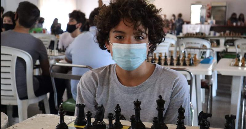 Rom�n Roche al igual que todos los alumnos de la Escuela Municipal de Ajedrez se destacó en la fecha apertura del Prix