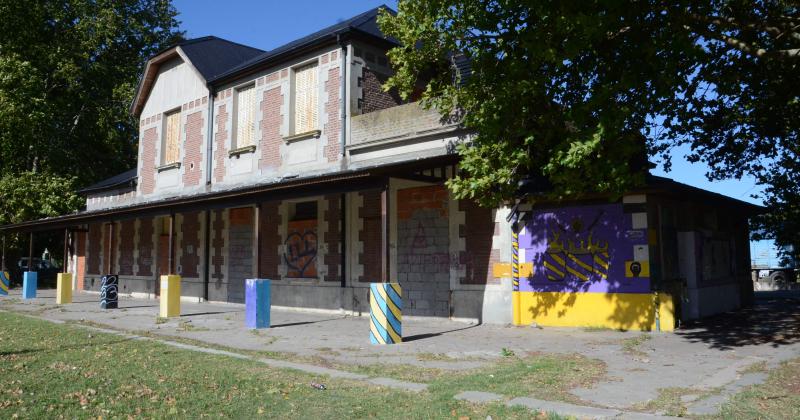 Después de interminables idas y vueltas el emblemtico edificio se encaminaría al mundo cultural