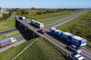Transportistas de granos realizarn un paro por tiempo indefinido
