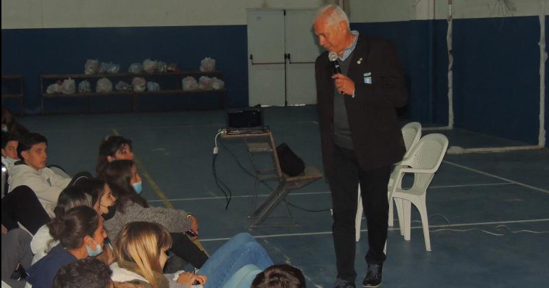 Gustavo Santilln contó su experiencia junto a otros veteranos