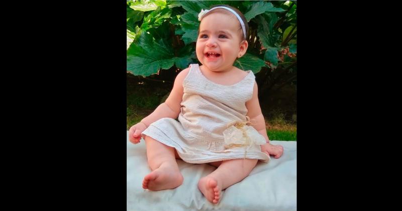 Emilia Della Maggiora Fornes el día de su bautismo en la iglesia Nuestra Señora de Ftima (Miriam Castellano Fotografía)
