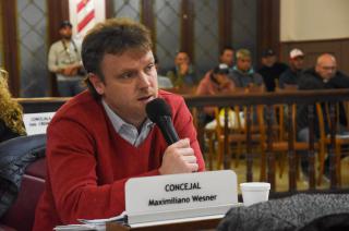 Wesner- Galli estaacute jugando con el techo de las familias y el suentildeo de la casa propia