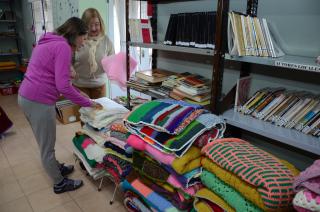 La biblioteca Coty Laborde vuelve a recibir al Tejetón Solidario que realizar su octava edición