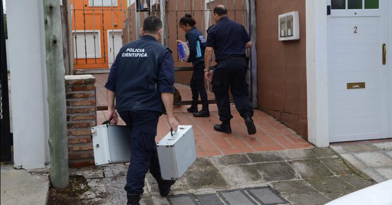 Lujn Riva de Neira fue apuñalada en el frente del complejo de departamentos en el que vivía