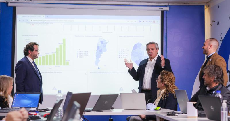 El presidente Alberto Fernndez visitó el organismo al finalizar el censo junto a Martin Guzmn y Marco Lavagna