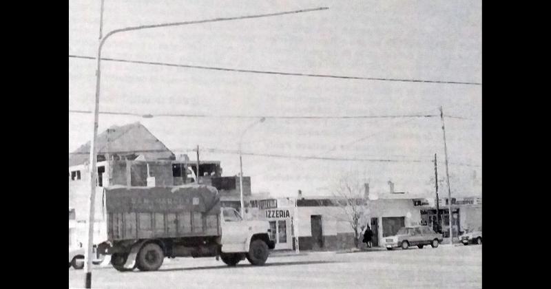  Una de las esquinas de la ciudad donde ms se reclamaba la instalación de un semforo era la de avenida Colón y Saavedra