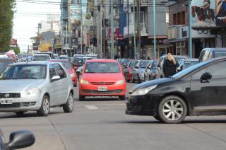 La ciudad crece el parque automotor también y el trnsito se vuelve cada vez ms complejo