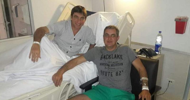 Ricardo y Sebastin horas después de la operación