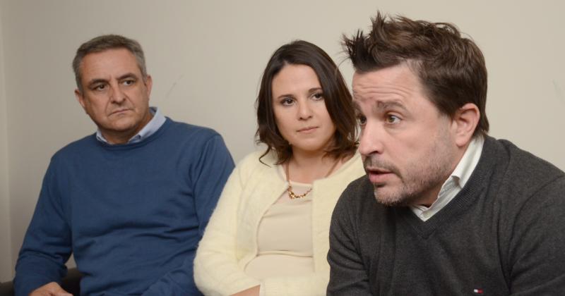El diputado nacional estuvo acompañados por los concejales de la UCR local Sebastin Matrella y Belén Vergel