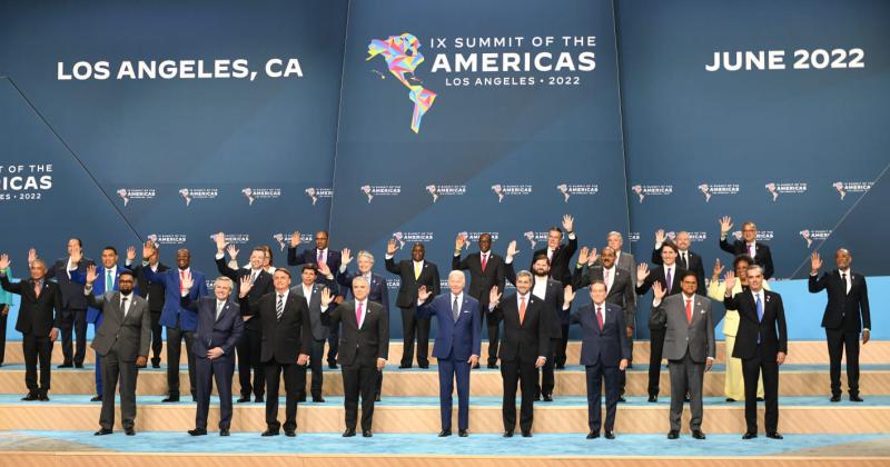 El Presidente concluyoacute su agenda de trabajo en la IX Cumbre de las Ameacutericas