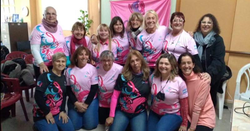 El sbado pasado ofreció una charla a integrantes de Ola Rosa