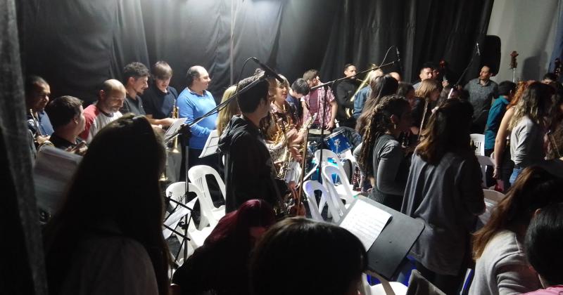 Son ms de 45 chicos los que actualmente participan de la Orquesta Escuela Municipal