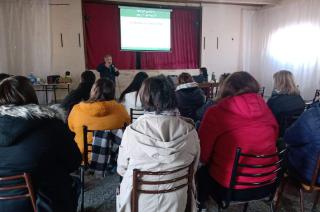 La primera fue abierta a la comunidad y se realizó en la localidad de La Colina donde concurrieron ms de treinta personas