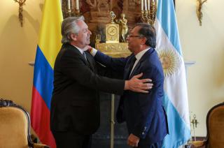 Fernaacutendez se reunioacute con Petro y se esperanzoacute con una Colombia activa