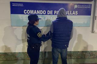 Un hombre fue aprehendido por violacioacuten de domicilio