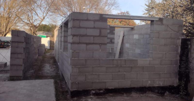 En Loma Negra terminó de construirse el Hogar y ahora se estn construyendo oficinas como dirección y secretaría