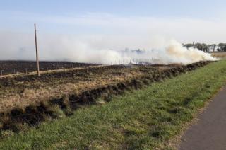 Intenso trabajo de Bomberos por incendios en campos