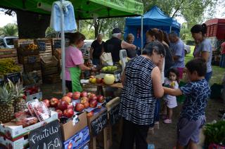 Maacutes de 100 emprendedores locales este domingo en el Mercado Olavarriense