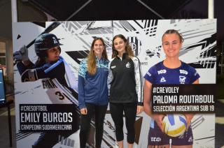 El reconocimiento para las jugadoras de Estudiantes se hizo también gigantografía