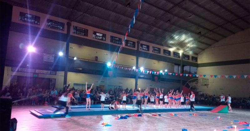 Alrededor de 600 personas participaron de la Noche de Gala del CEF 44