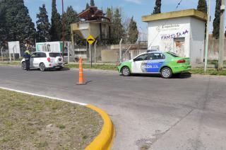 Controles de traacutensito- tres hombres aprehendidos por tenencia de estupefacientes