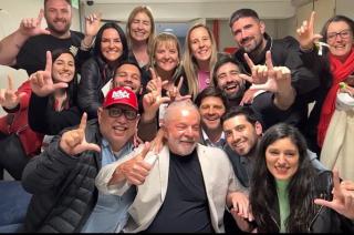 Schwindt con Lula en Brasil en el histórico día donde se elige nuevo presidente