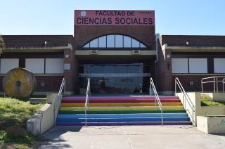 Habraacute un nuevo curso sobre edicioacuten y operacioacuten teacutecnica de radio en la FACSO