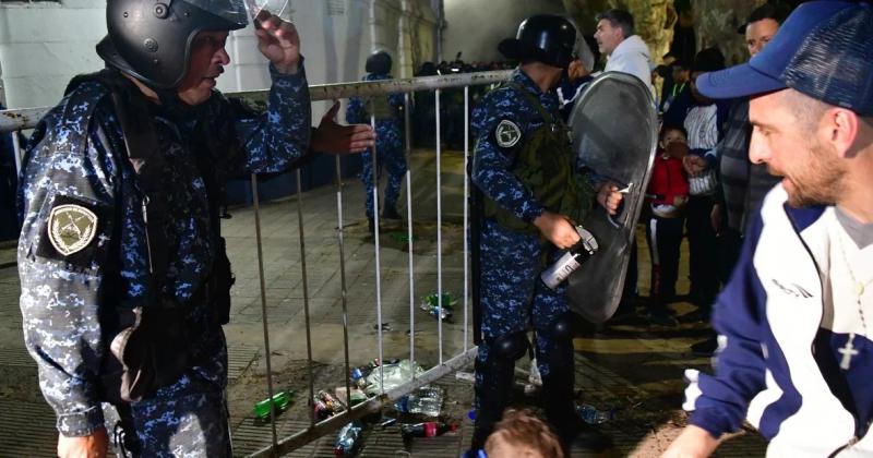 La brutalidad policial uno de los temas ineludibles de la semana