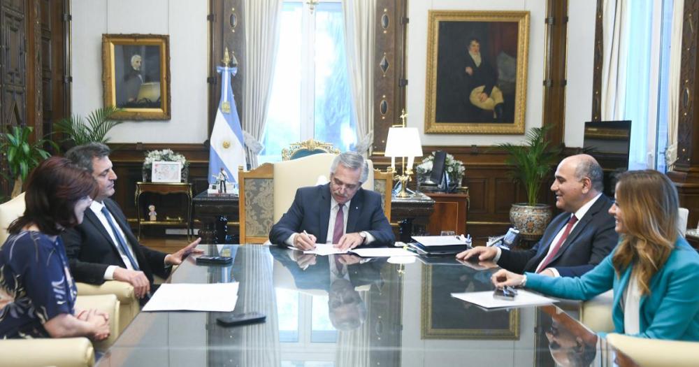Fernndez recibió en su despacho a Manzur Massa Olmos y Tolosa Paz