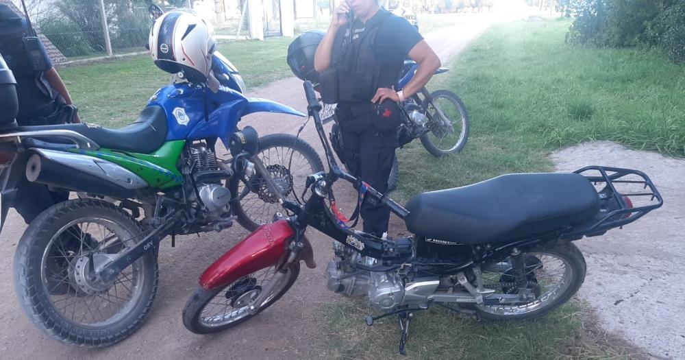 Cuatro personas fueron aprehendidas por circular en motos robadas
