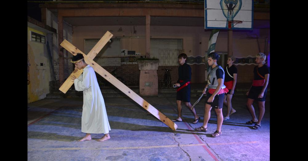 La Pasioacuten de Cristo representada por estudiantes de San Antonio