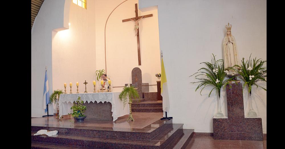 Este saacutebado habraacute procesioacuten y misa en el festejo patronal de la parroquia Faacutetima