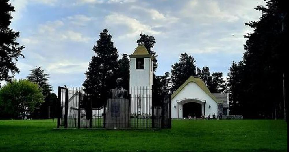El templo Santa Elena de Villa Alfredo Fortabat
