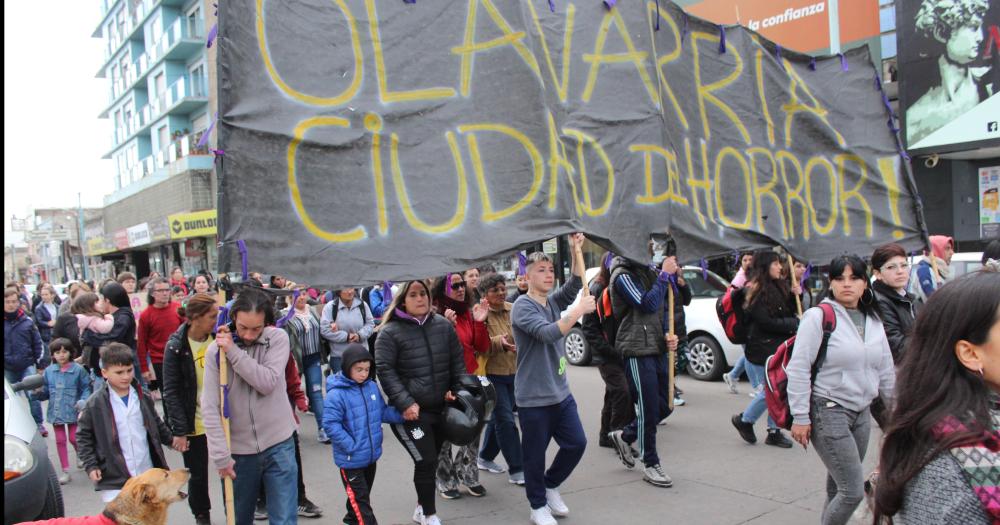 Profundo dolor en la marcha por los asesinatos de Sandra y Thiago